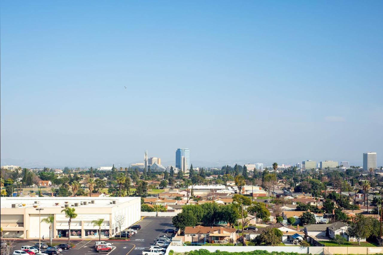 Sheraton Garden Grove-Anaheim South Екстер'єр фото