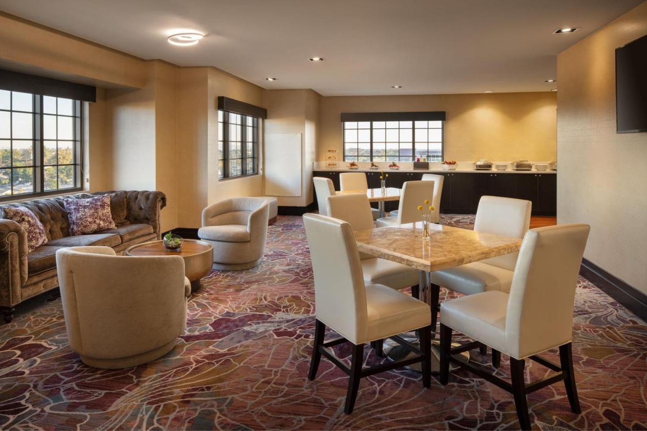 Sheraton Garden Grove-Anaheim South Екстер'єр фото