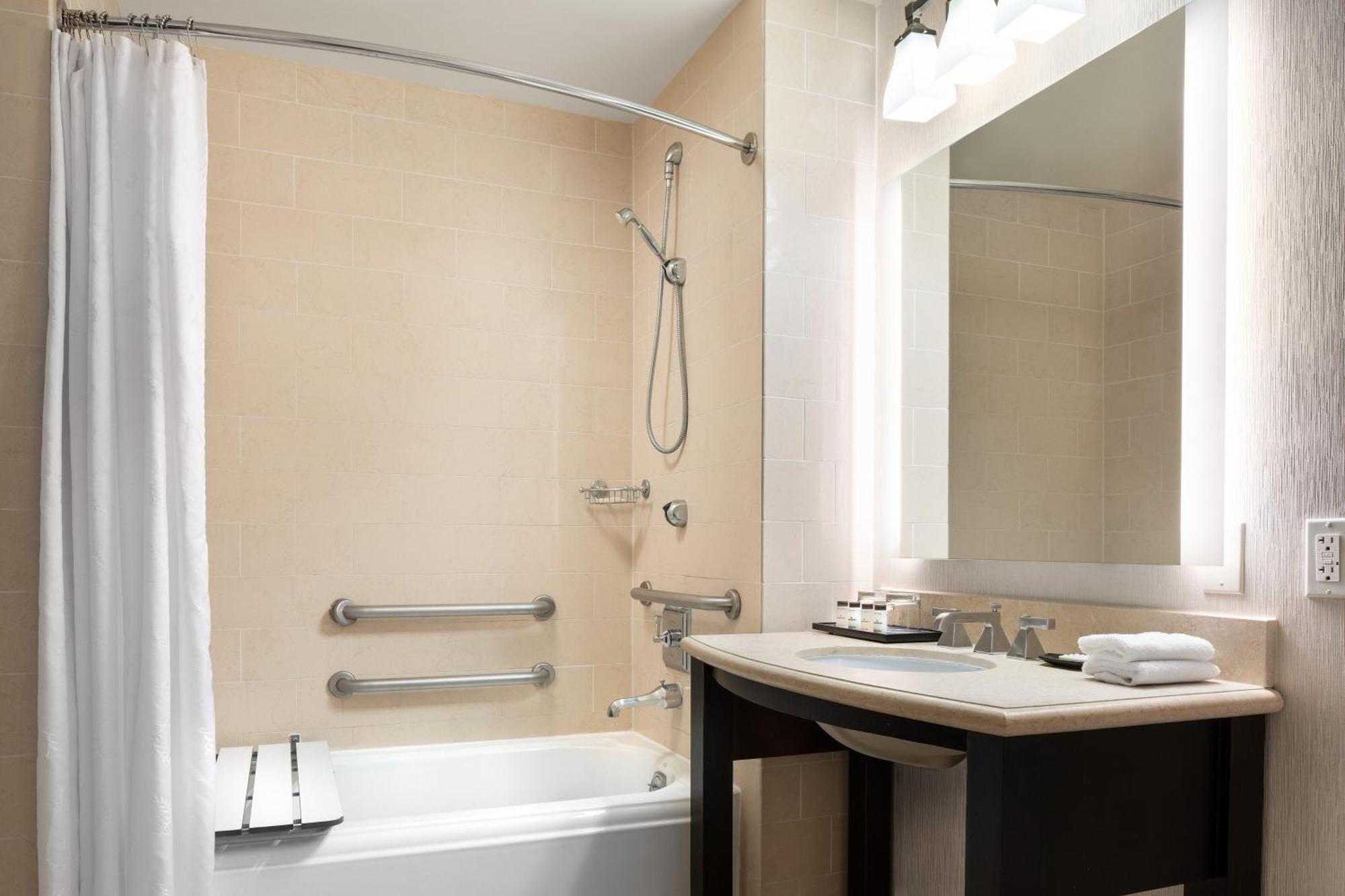 Sheraton Garden Grove-Anaheim South Екстер'єр фото
